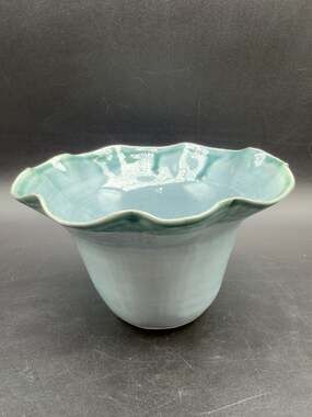 Signed Studio Art Pottery Bowl Aqua Blue Teal Ruffled Rim Ceramic 6 Inch